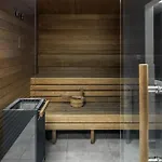 Iron Street By A11 Sauna Aparthotel Krakov